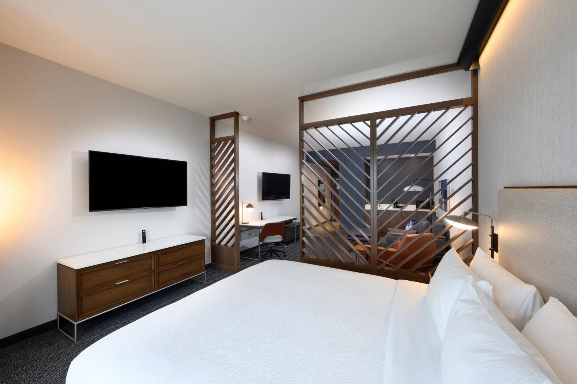 Courtyard By Marriott Charlotte Waverly Ballantyne Eksteriør bilde